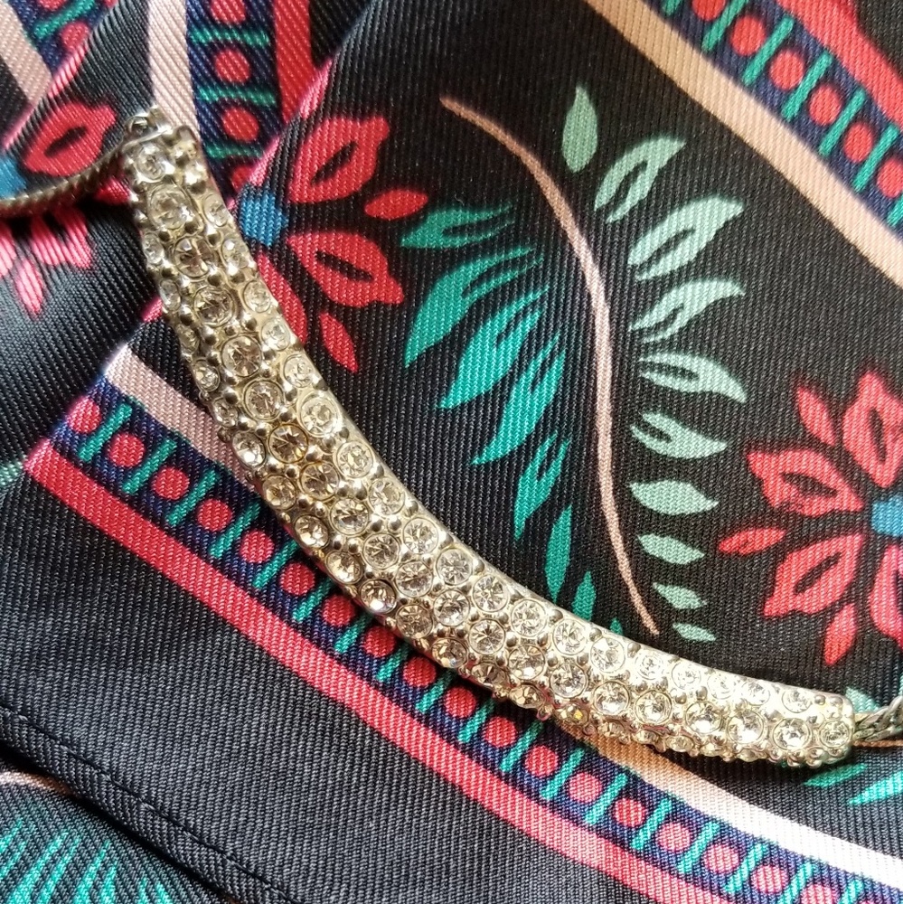 Beautiful necklace!